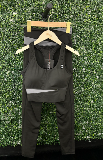 Status Women's 2 PC Set